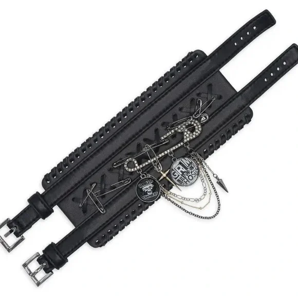 Betsey Johnson Disney’s Haunted Mansion Buckle & Charm CuffNWT/RARE!